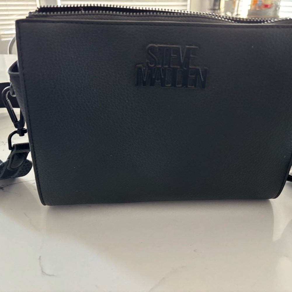 Steve Madden Black bag